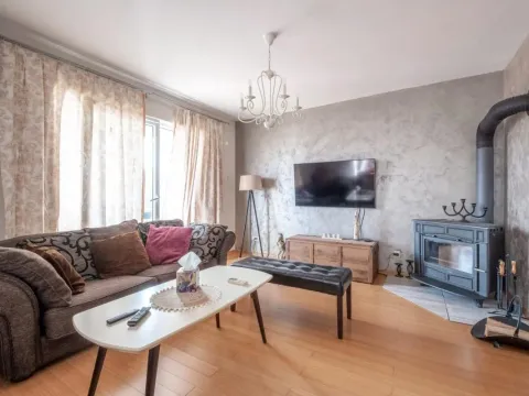 Sale, two bedroom apartment, 76m², Budva, Crna Gora - image 2