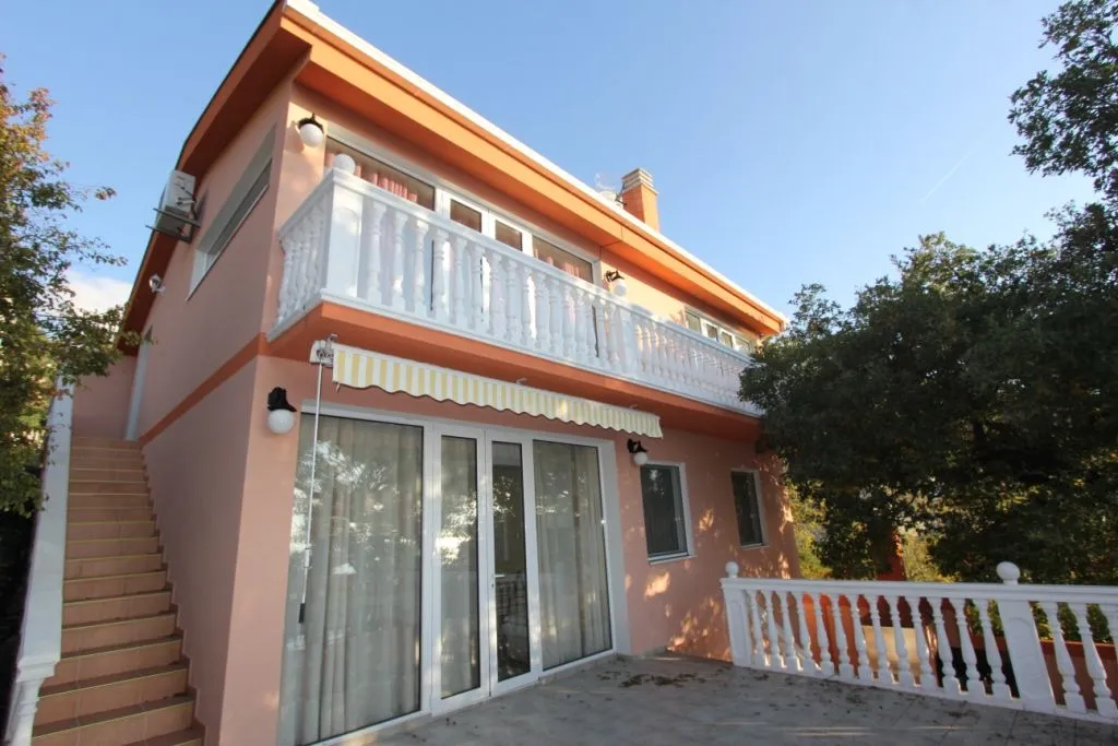 Sale, house, 250m², Bar, Crna Gora