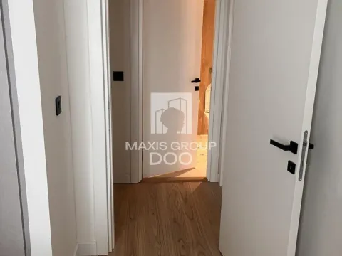 Izdavanje, dvosoban stan, 82m², Savski Venac, Beograd - image 9