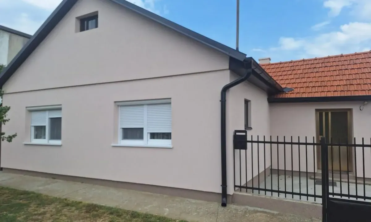 Prodaja, kuća, 143m², Stapar, Sombor