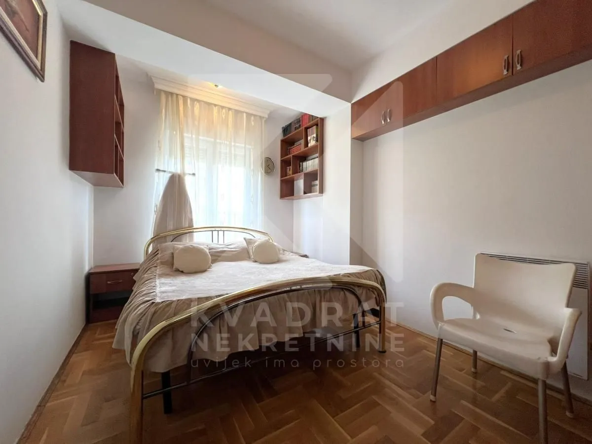 Izdavanje, dvosoban stan, 60m², Blok 9, Podgorica
