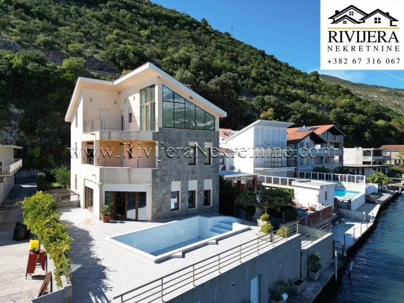 Prodaja, kuća, 245m², Njivice, Herceg Novi