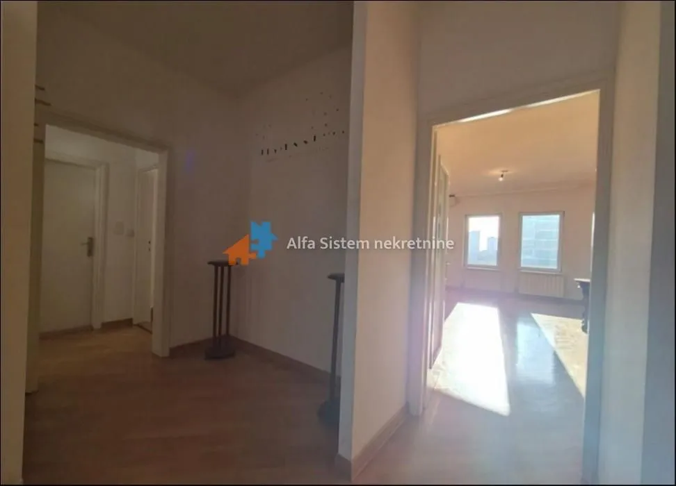 Rent, apartment, 110m², Kalenić Pijaca, Vračar Sve Podlokacije