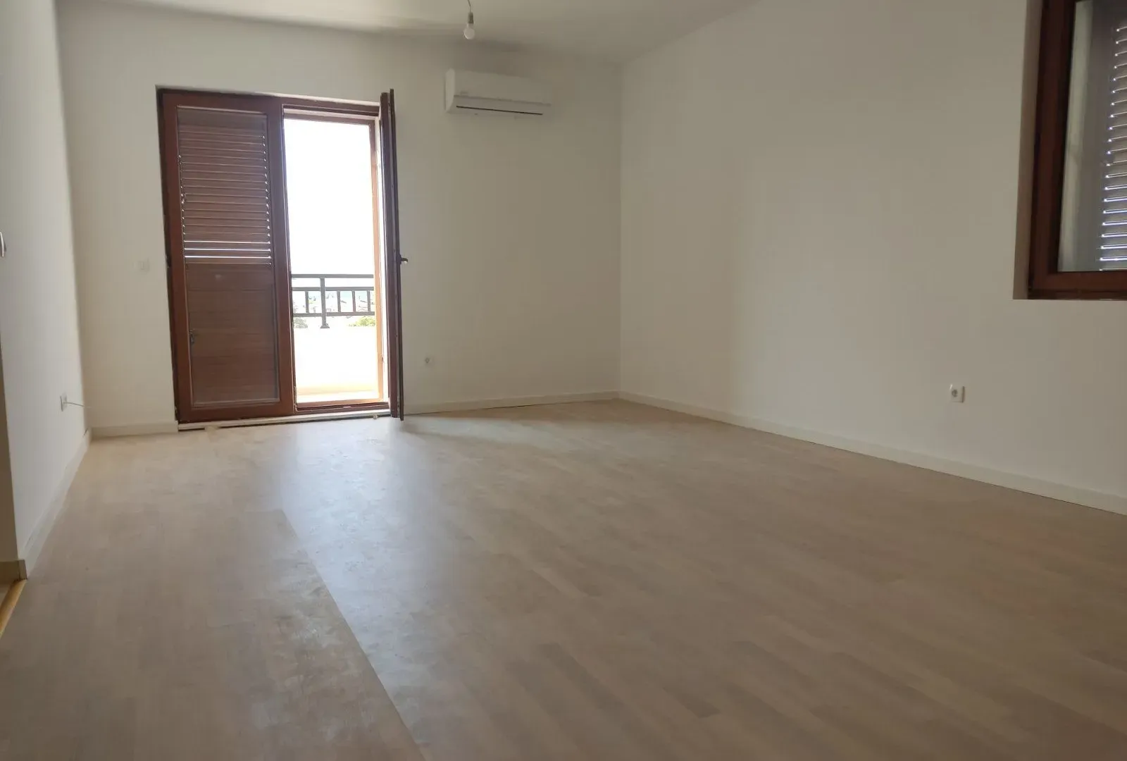 Prodaja, trosoban stan, 217m², Mažina, Tivat