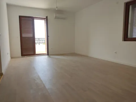Prodaja, trosoban stan, 217m², Mažina, Tivat - image 2