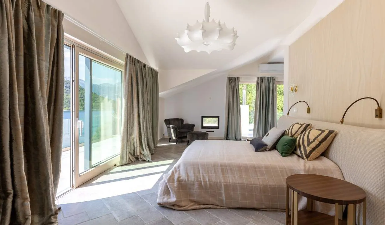 Sale, house, 423m², Lepetani, Tivat