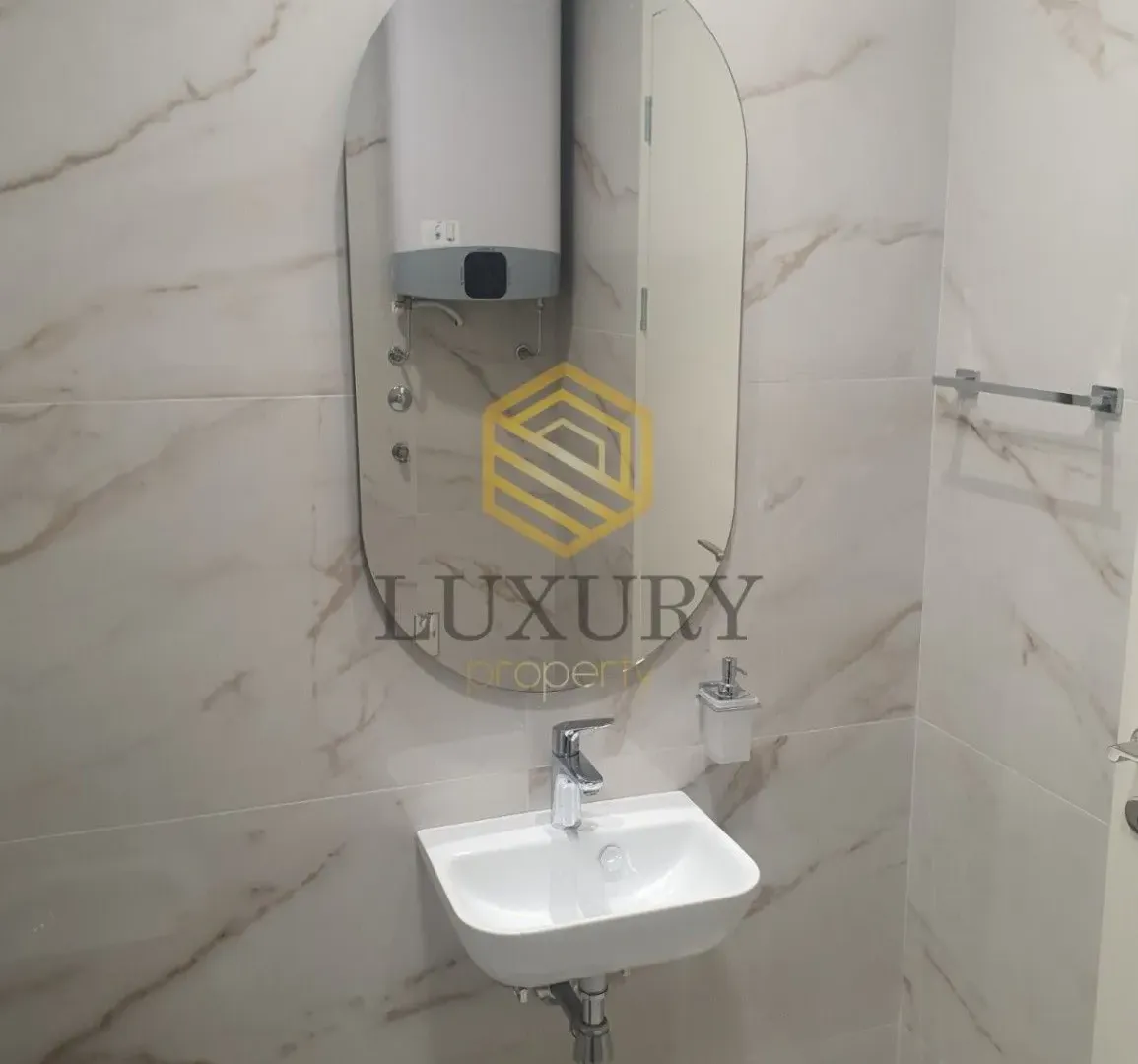 Izdavanje, dvosoban stan, 82m², Preko Morače, Podgorica