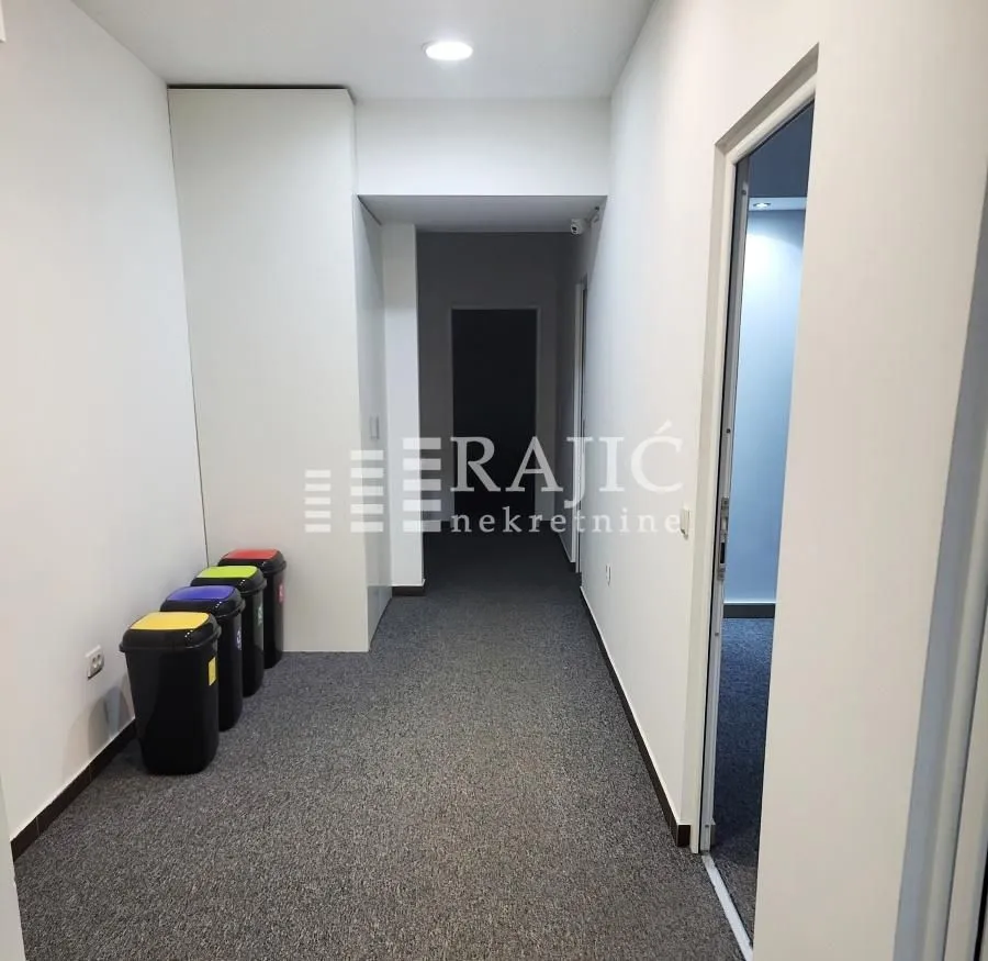 Rent, office space, 182m², Savski Venac, Beograd