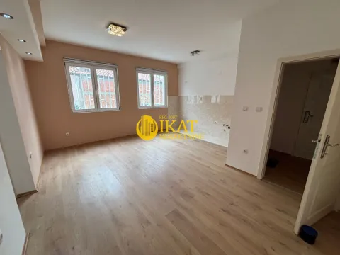 Prodaja, jednosoban stan, 45m², Voždovac Sve Podlokacije, Beograd - image 2