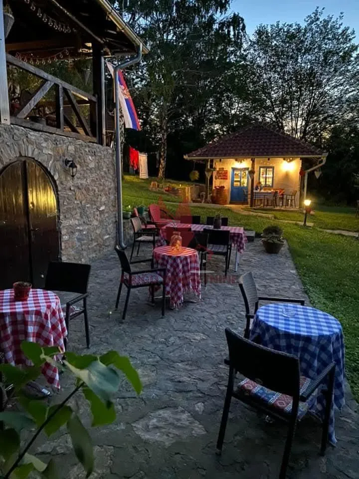 Sale, house, 400m², Koraćica, Mladenovac