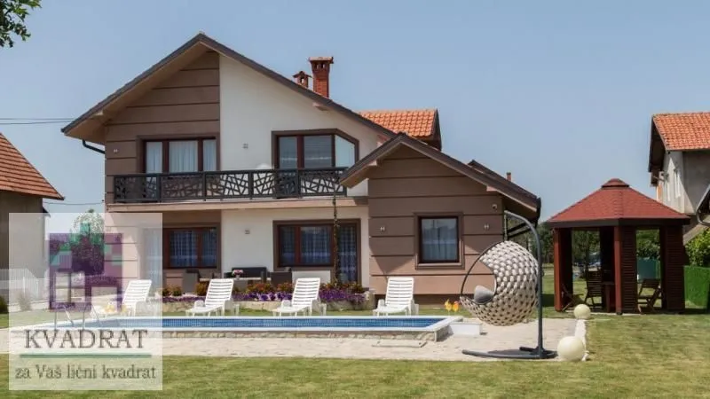 Prodaja, kuća, 217m², Ub, Srbija
