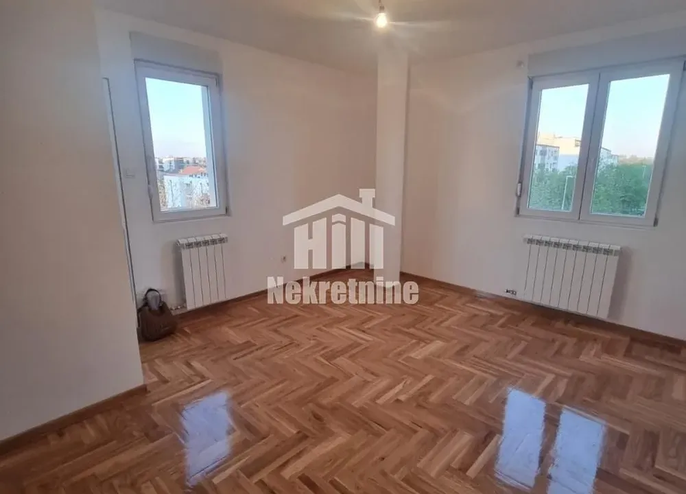 Prodaja, dvosoban stan, 58m², Zemun Cara Dušana, Zemun Sve Podlokacije