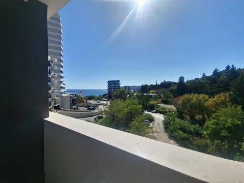 Rent, studio apartment, 33m², Bečići, Budva - image 6