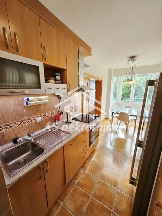 Rent, three bedroom apartment, 80m², Stari Grad, Beograd