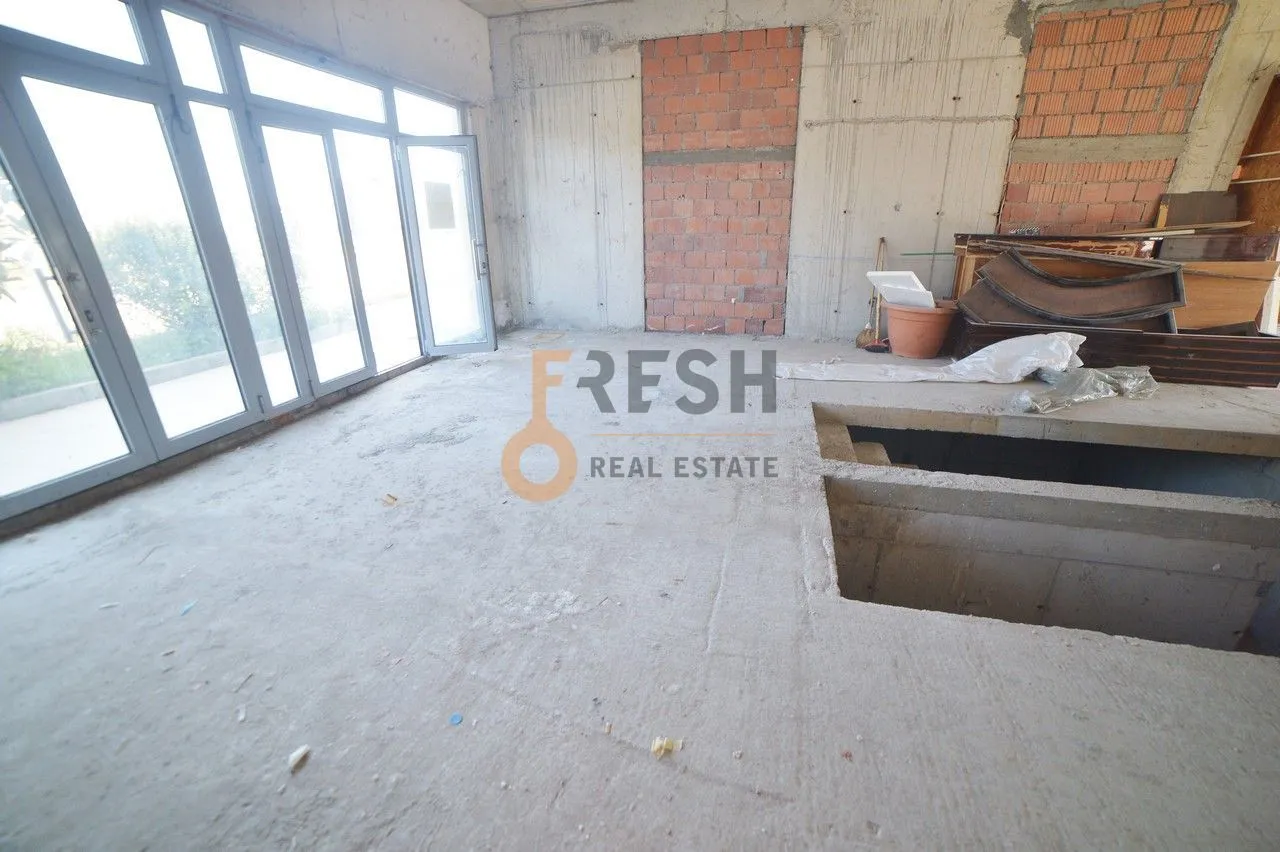Rent, office space, 200m², Tološi, Podgorica