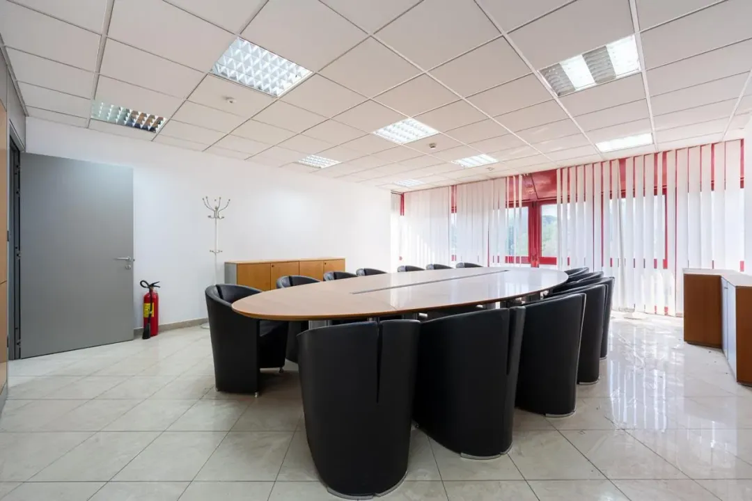 Rent, office space, 414m², Preko Morače, Podgorica