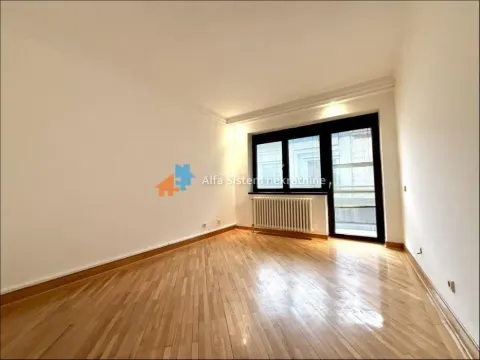 Izdavanje, poslovni prostor, 147m², Kalenić Pijaca, Vračar Sve Podlokacije - image 17