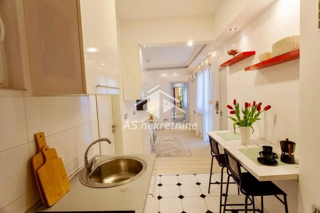 Rent, two bedroom apartment, 53m², Stari Grad, Beograd