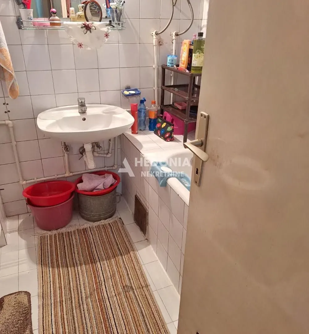 Prodaja, jednosoban stan, 44m², Čukarička Padina, Beograd