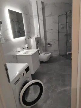 Rent, one bedroom apartment, 50m², Budva okolina, Budva - image 9