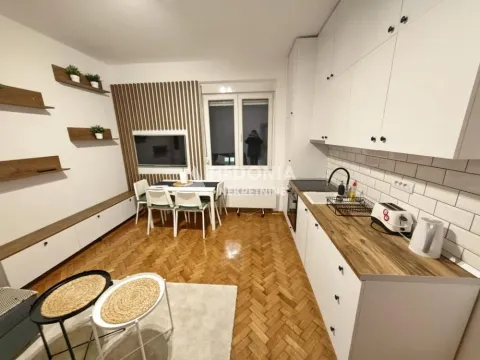 Prodaja, jednosoban stan, 33m², Vračar Hram, Vračar Sve Podlokacije - image 3