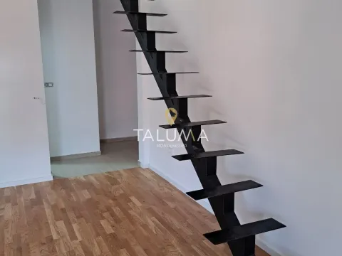 Prodaja, dvosoban stan, 61m², Centar, Cetinje - image 5