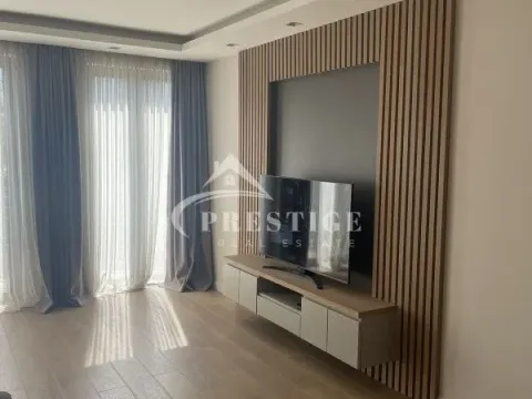 Izdavanje, dvosoban stan, 120m², Centar, Podgorica - image 10