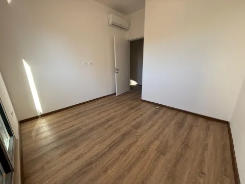 Prodaja, stan, 54m², Bar, Crna Gora - image 9