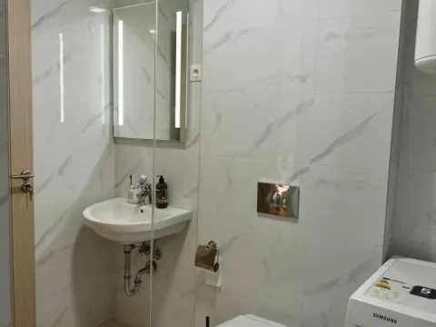 Sale, one bedroom apartment, 45m², Bečići, Budva - image 10