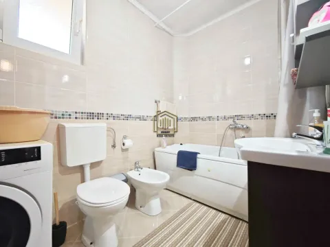 Izdavanje, trosoban stan, 90m², Donja Gorica, Podgorica - image 10