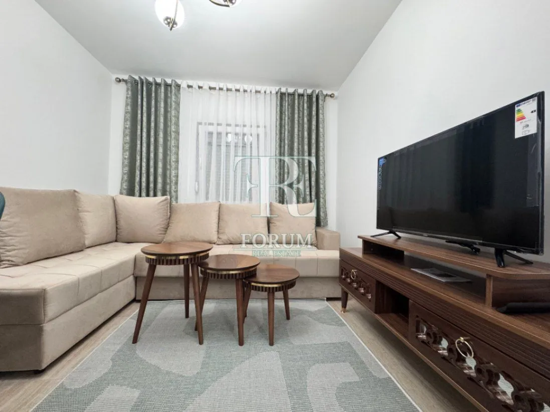 Izdavanje, kuća, 45m², 1 maj, Podgorica