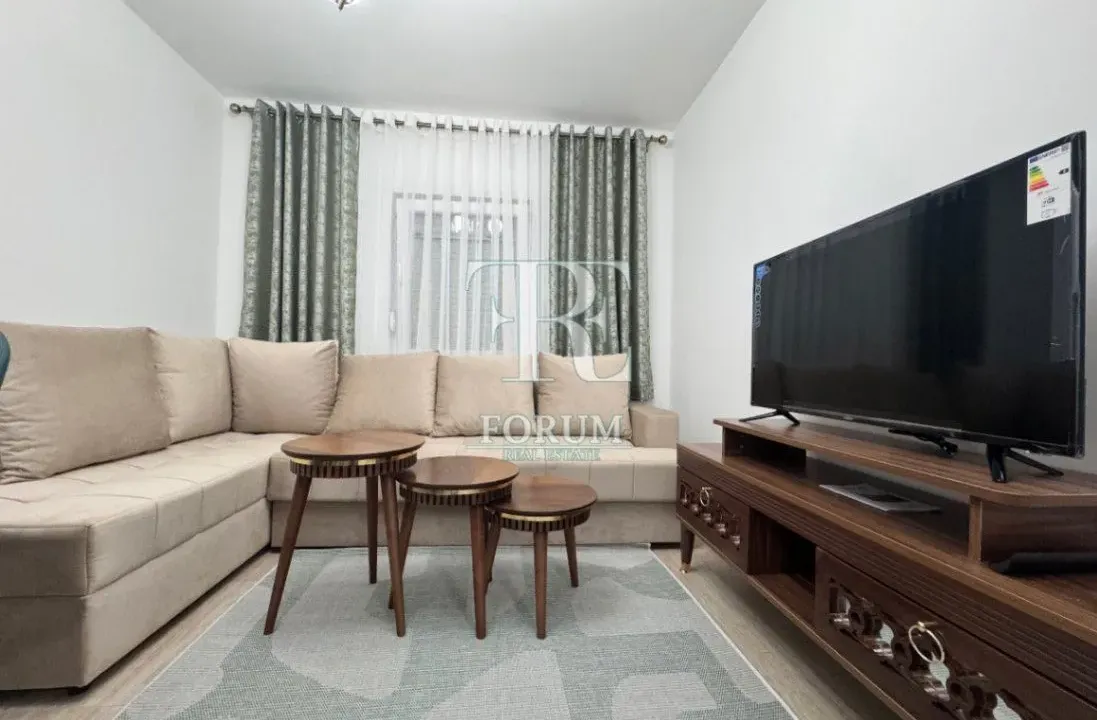 Izdavanje, kuća, 45m², 1 maj, Podgorica