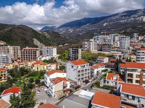 Prodaja, poslovni prostor, 1000m², Bečići, Budva - image 35