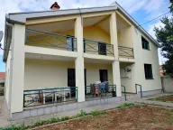 Prodaja, kuća, 300m², Donja Gorica, Podgorica - image 3