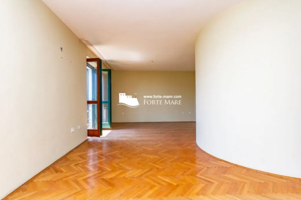 Prodaja, kuća, 590m², Herceg Novi, Crna Gora