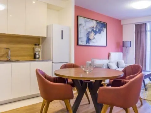 Izdavanje, trosoban stan, 82m², Savski Venac, Beograd - image 3