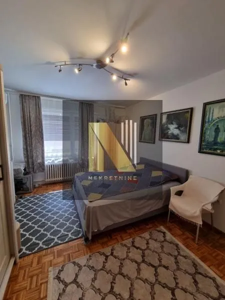 Prodaja, dvosoban stan, 53m², Centar, Novi Sad