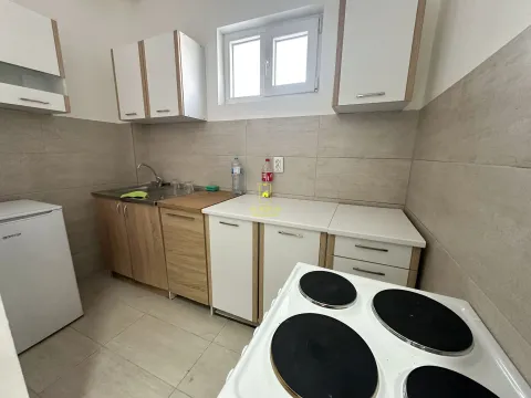 Izdavanje, jednosoban stan, 45m², Stari Aerodrom, Podgorica - image 5