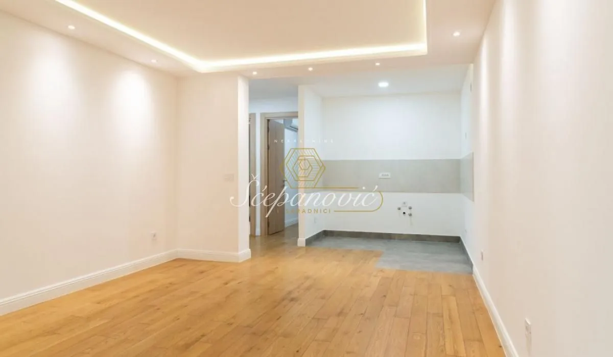 Sale, four bedroom apartment, 96m², Crveni Krst, Beograd