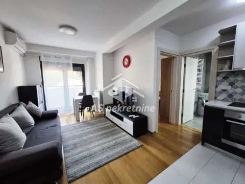 Izdavanje, dvosoban stan, 36m², Zeleni Venac, Beograd - image 1