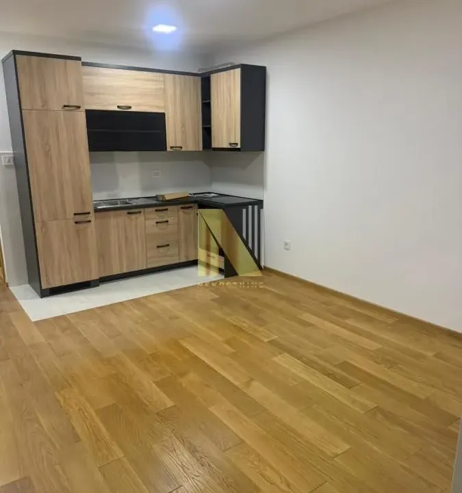 Izdavanje, poslovni prostor, 31m², Bulevar Oslobodjenja, Novi Sad Sve Podlokacije