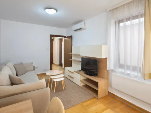 Izdavanje, jednosoban stan, 45m², Bijeli Do, Budva - image 9