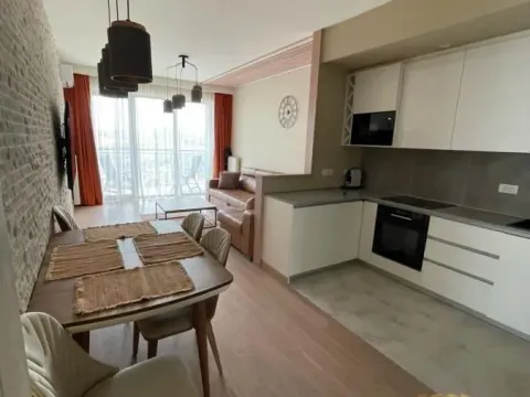 Izdavanje, trosoban stan, 83m², Savski Venac, Beograd - image 4