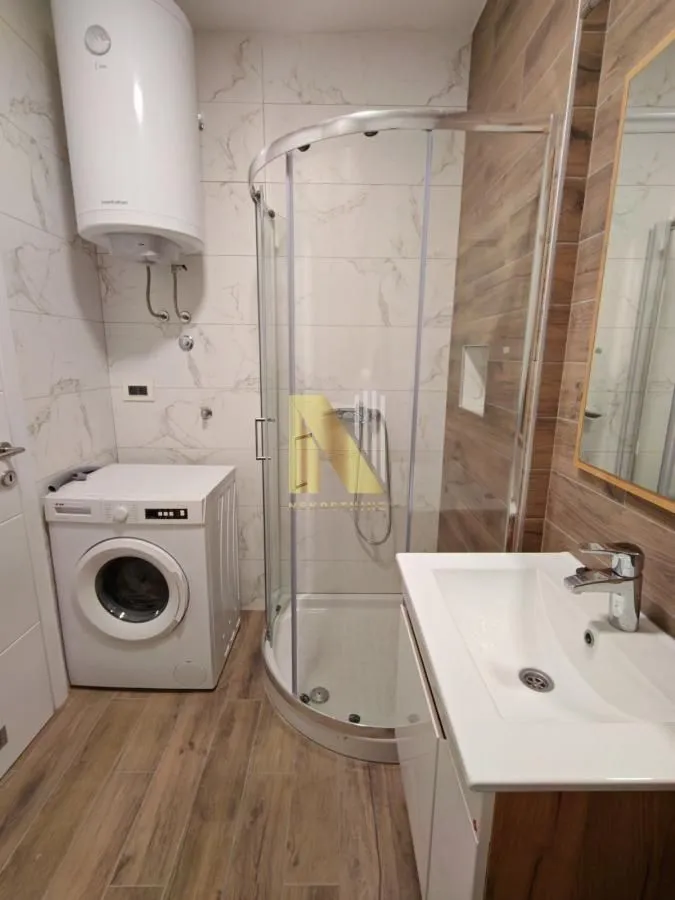 Izdavanje, jednosoban stan, 41m², Petrovaradin, Novi Sad