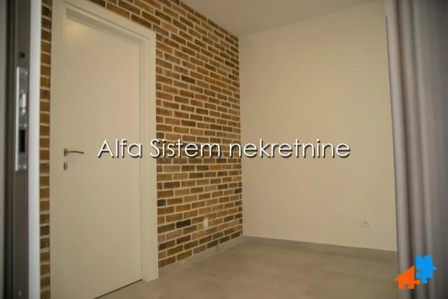 Rent, house, 260m², Čukarica, Beograd