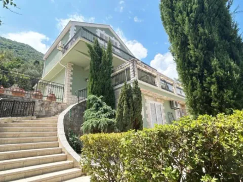 Prodaja,  kuća, 160m2, Stoliv, Kotor