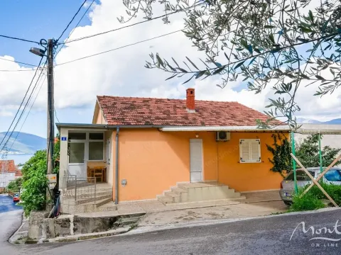 Prodaja, kuća, 119m², Tivat, Crna Gora - image 1