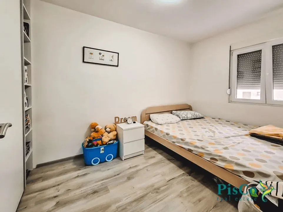 Prodaja, dvosoban stan, 72m², Gintaš, Podgorica