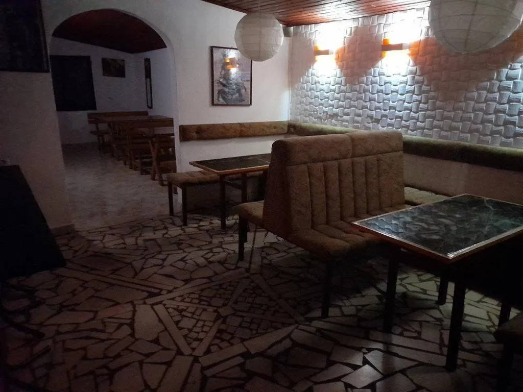 Prodaja, kuća, 300m², Konik, Podgorica
