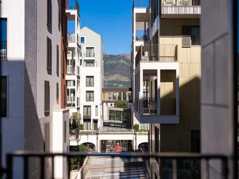 Prodaja, dvosoban stan, 89m², Porto Montenegro, Tivat - image 19